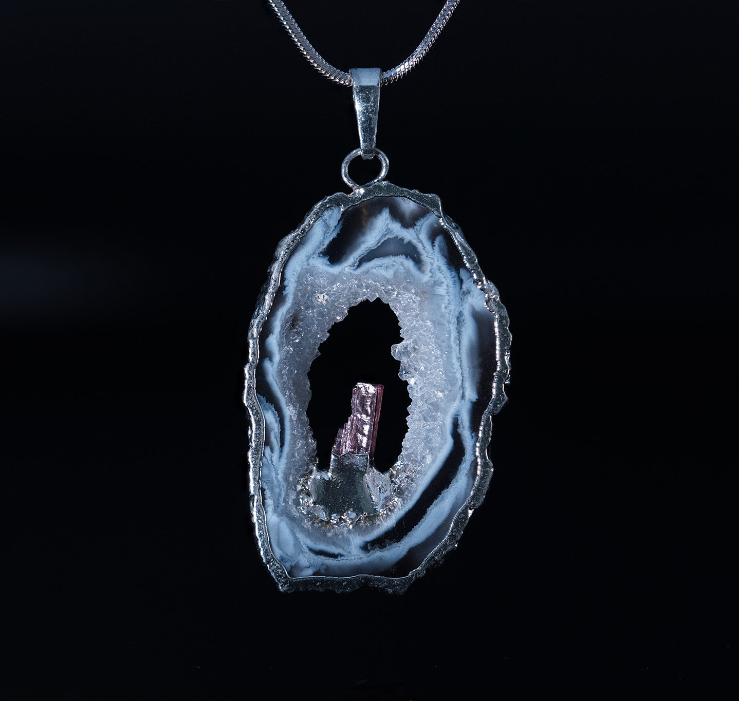 Agate with Tourmaline pendant